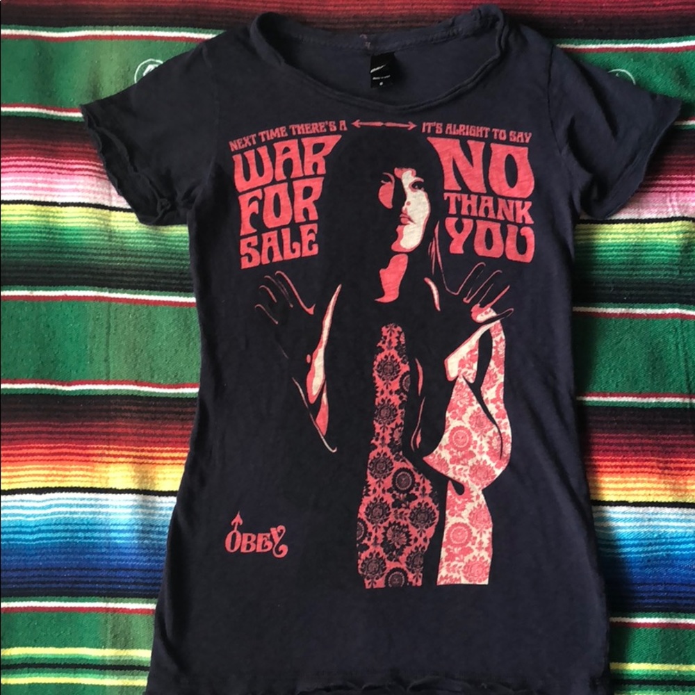 OBEY T-shirt
